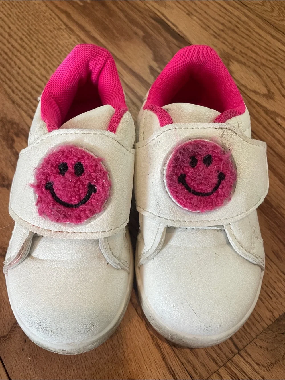 Skechers lot shoes